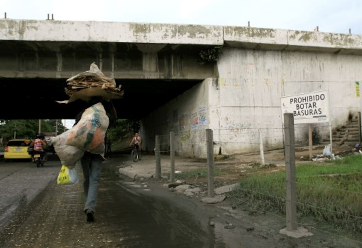 El Puente de Bazurto tiene 28 años de funcionamiento, fue construido en 1983. AROLDO MESTRE - EL UNIVERSAL