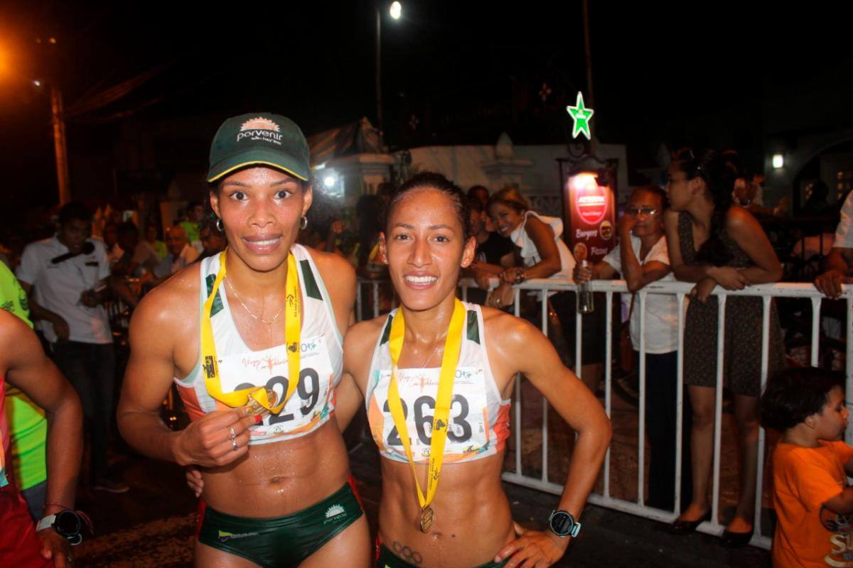 Muriel Coneo y Kelly Arias, esta última del registro de Bolívar, candidata a ganar medalla en los Juegos Nacionales. //LUIS APARICIO/EL UNIVERSAL