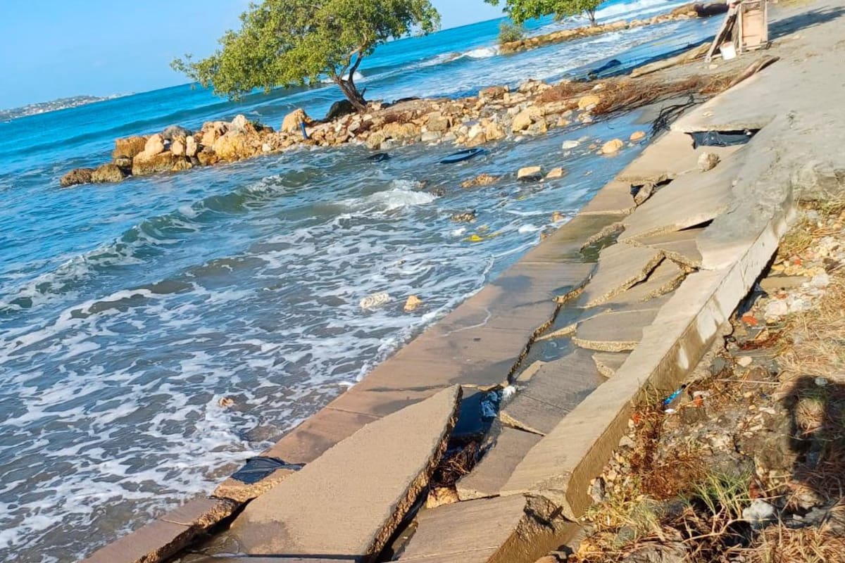 Fuerte oleaje erosionó algunos sectores de las playas de Castillogrande