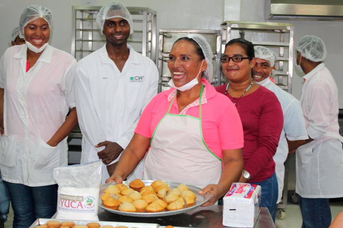Proyectos sociales que transforman vidas en la comunidad de Manzanillo