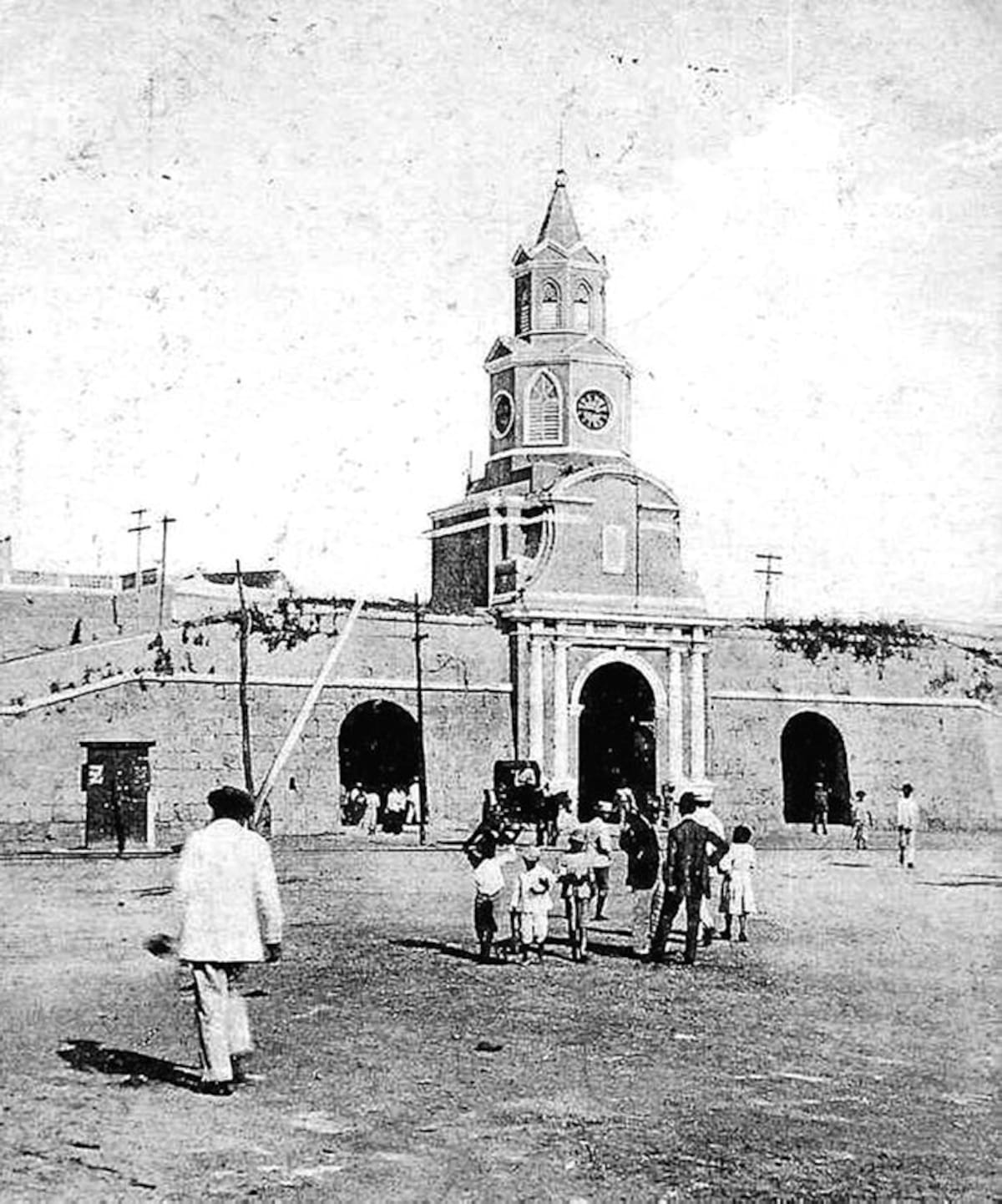 Torre del Reloj en 1914. Fototeca Histórica de Cartagena