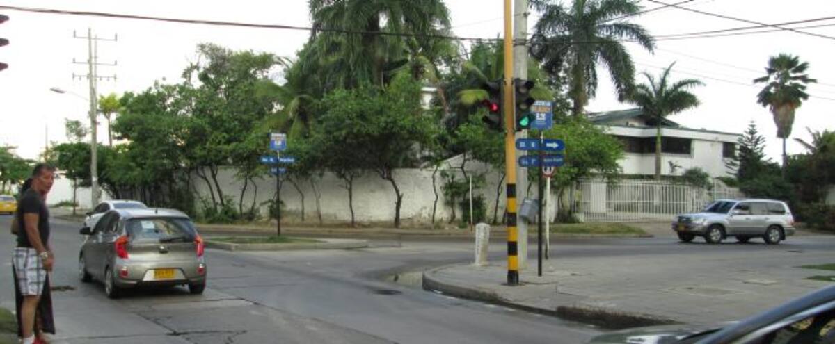 En la esquina de la Carrera 3 con Calle 10 se sitúa el estratégico predio donde se prevé levantar el polémico edificio de 35 pisos. PEDRO TORRES, EL UNIVERSAL