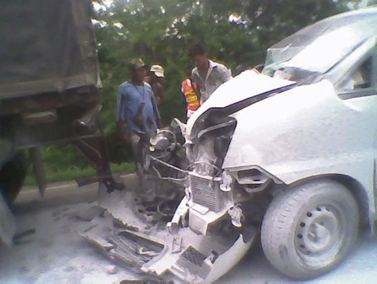 El accidente ocurrió el domingo, a las 11:30 de la mañana, en el kilómetro 101 de la carretera Troncal de Occidente.