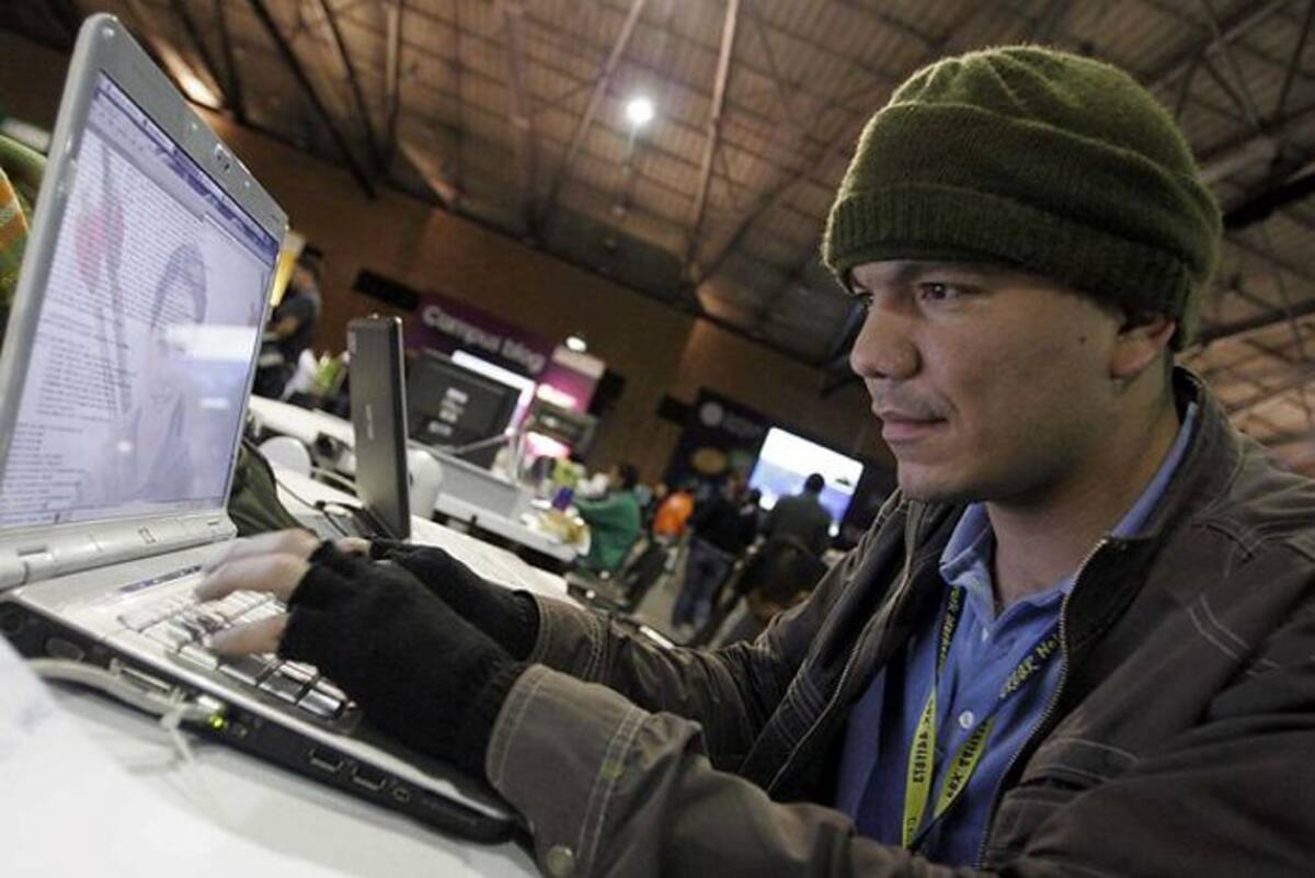 La modalidad de Teletrabajo, que no requiere la presencia física del trabajador en un sitio específico. COLPRENSA