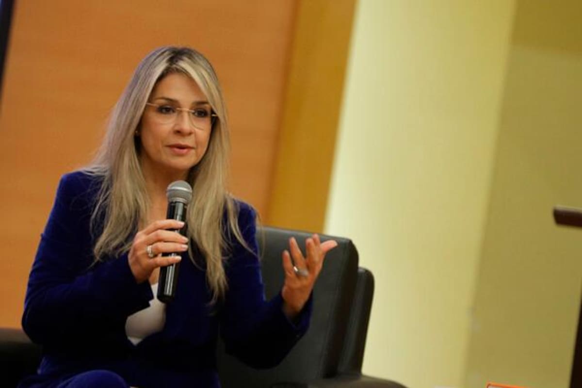 Respaldan a Vicky Dávila ante rumores de salida del diario Semana