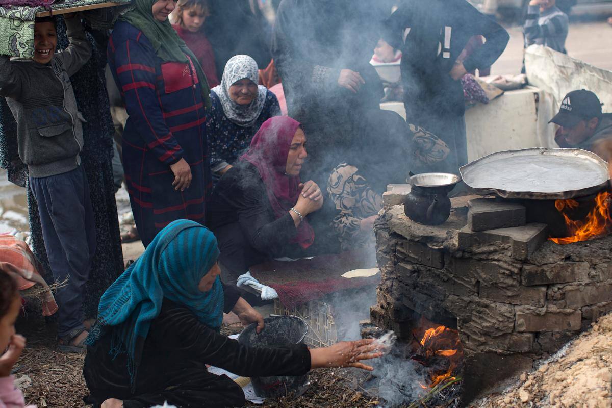 La catástrofe del hambre en Gaza: “Nos hemos convertido en huesos”