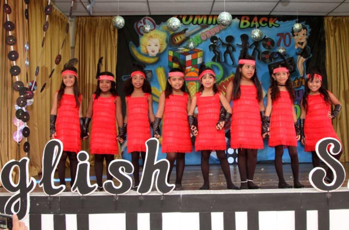 María Fernanda Palacio, Hillary Martínez, Valeria Zúñiga, Sheryl Gutiérrez, María Lourdes Valle, Sara Camacho, Crystal Conrado y Nataly Frías.