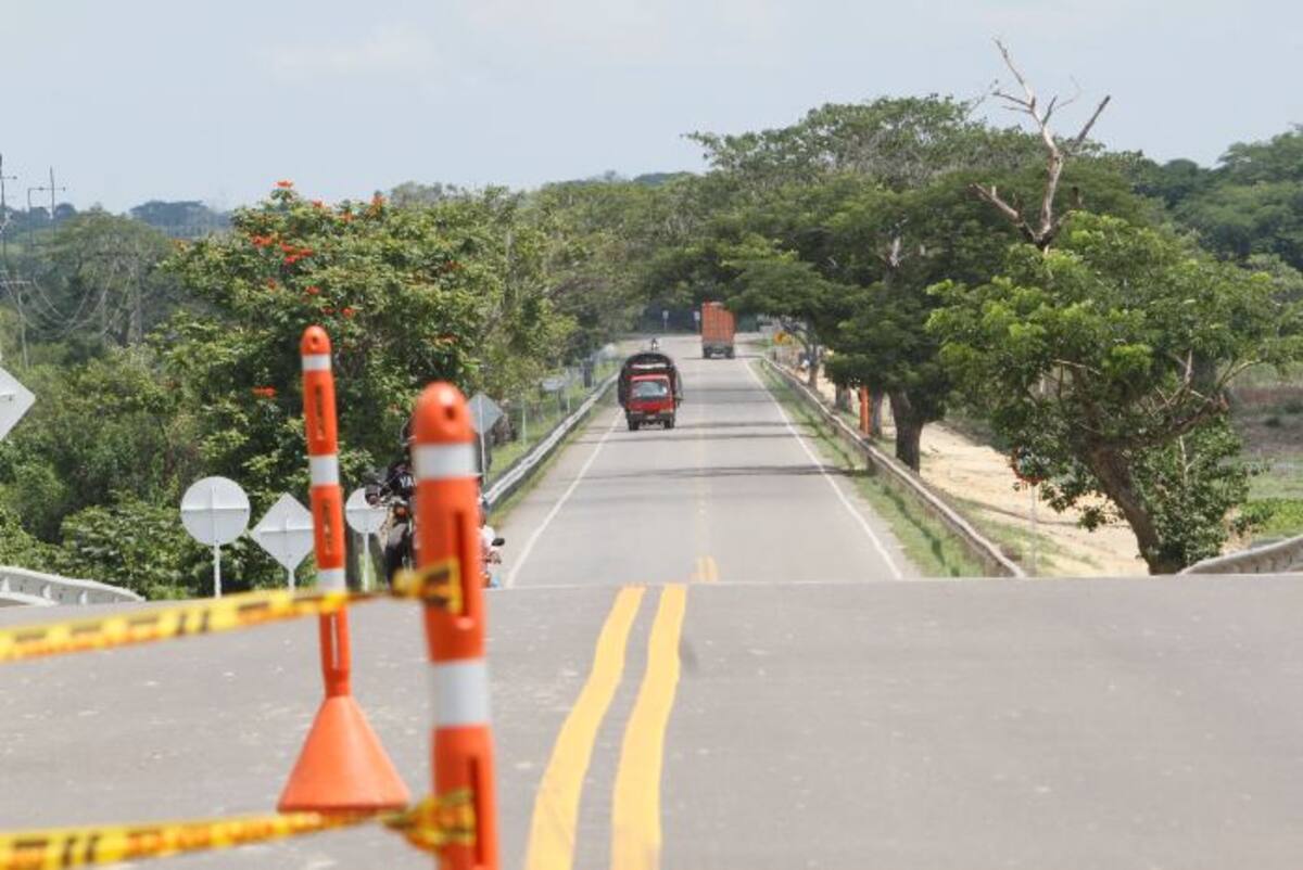 Construcciones El Cóndor S.A construirá la autopista Antioquia – Bolívar con una inversión de $1,13 billones; así lo informó el vicepresidente Germán Vargas Lleras. Archivo-El Universal