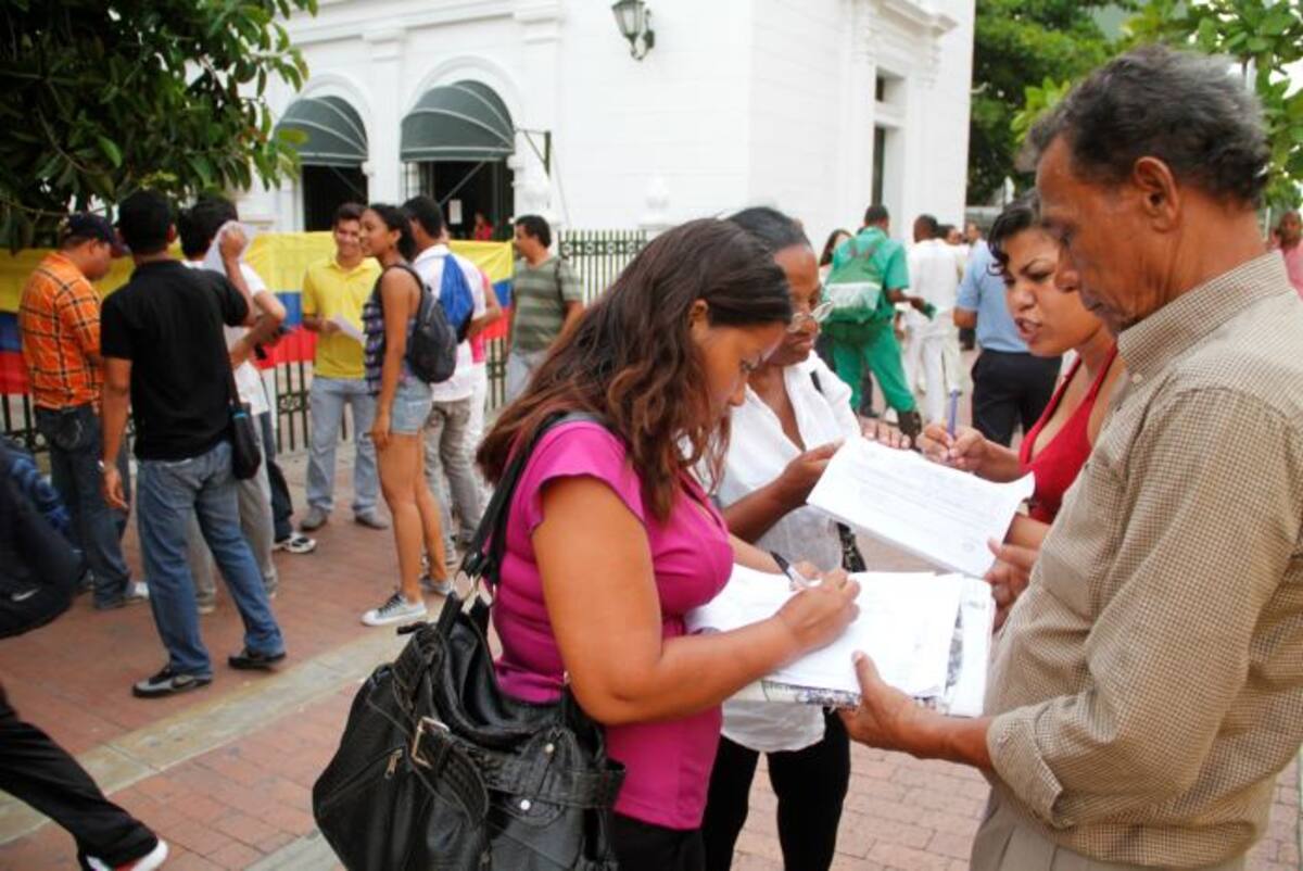 Quienes quieran ser candidatos inscritos por firmas, a la Alcaldía de Cartagena, deberán recoger 50 mil firmas antes del 30 de mayo. ÓSCAR DIAZ