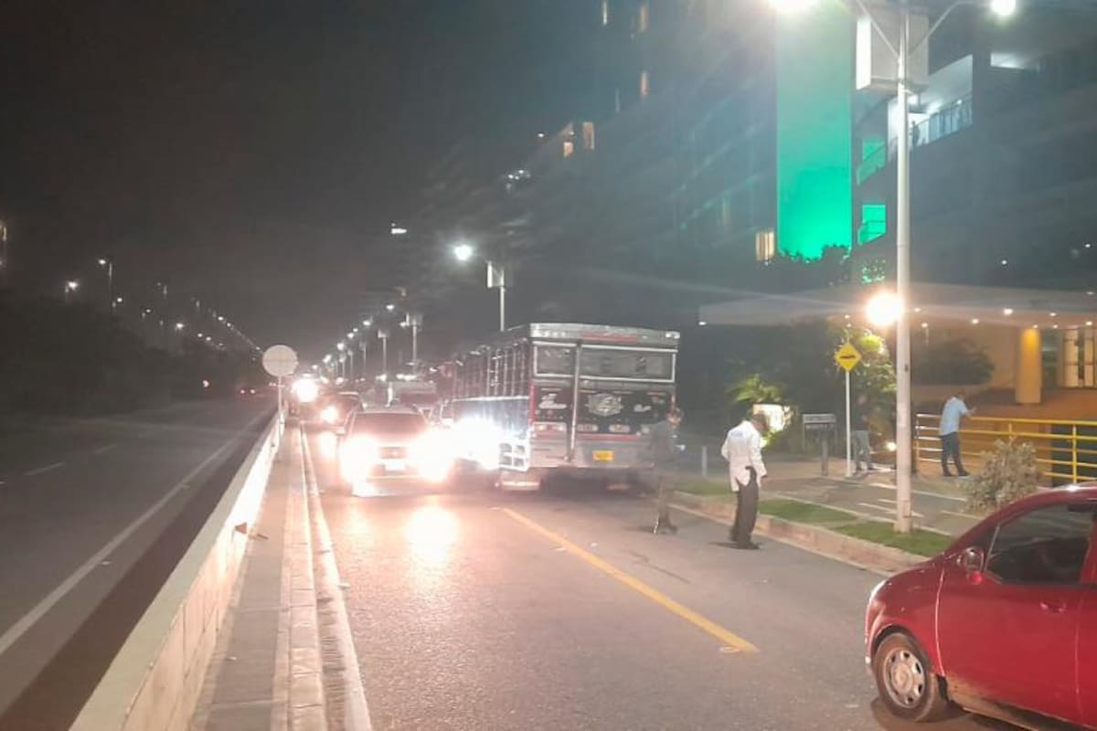 Muere hombre tras ataque a bala dentro de una chiva en Cartagena