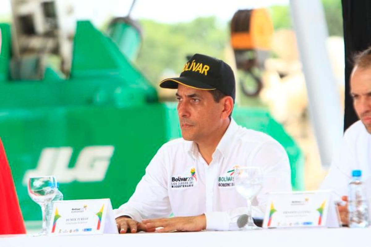Gobernador pide a Contraloría y Procuraduría que investiguen denuncias