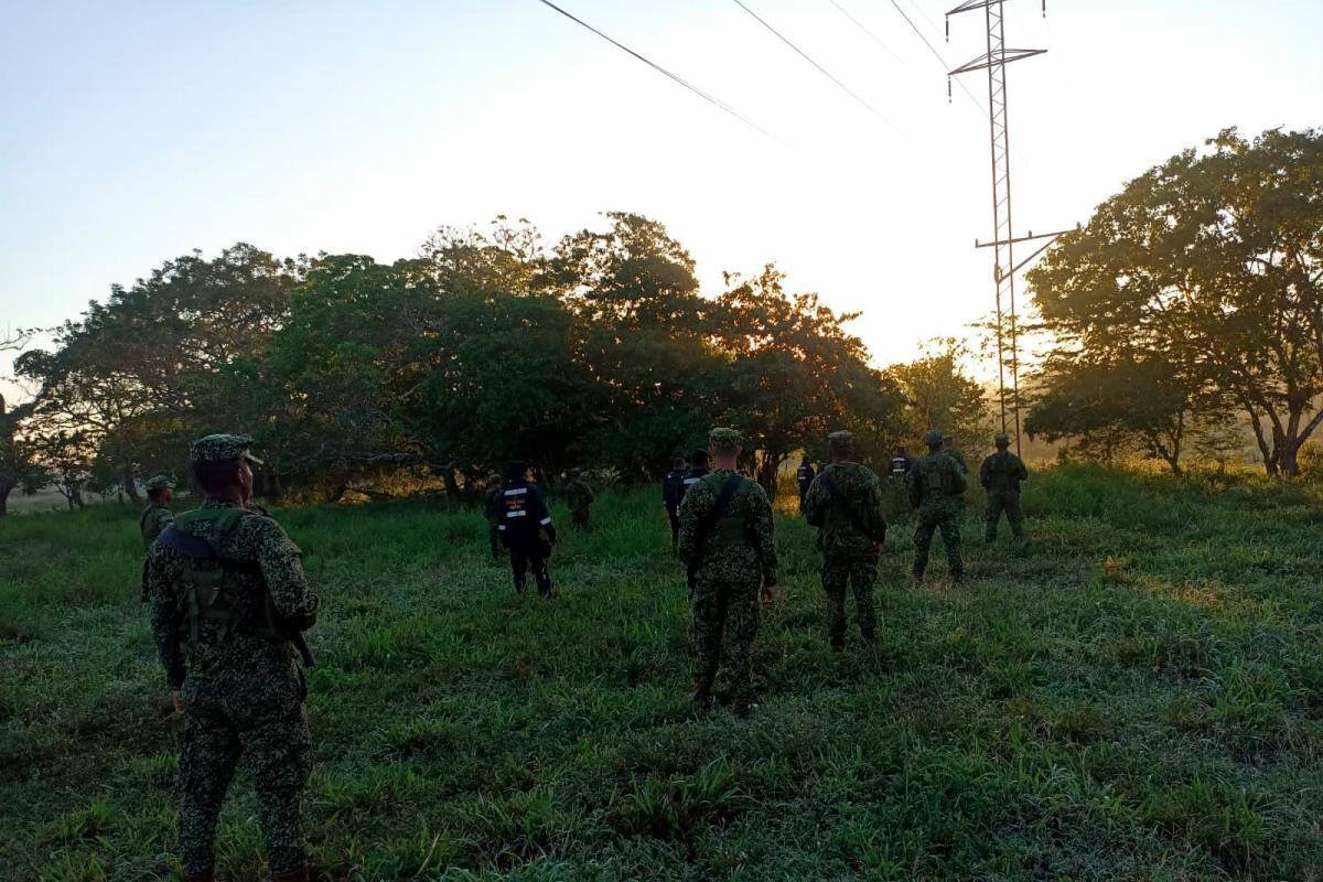 La Infantería de Marina y Afinia rastrean el hurto de redes eléctricas