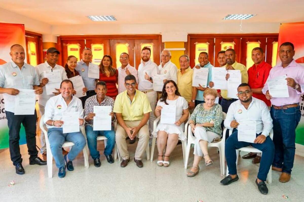 Senador García Zuccardi otorgó avales de La U para alcaldías