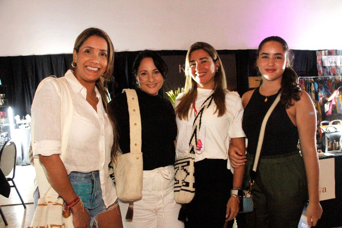 Dorey Cárcamo, Giselle Amín, Tania Vergara y Sara Ortiga.