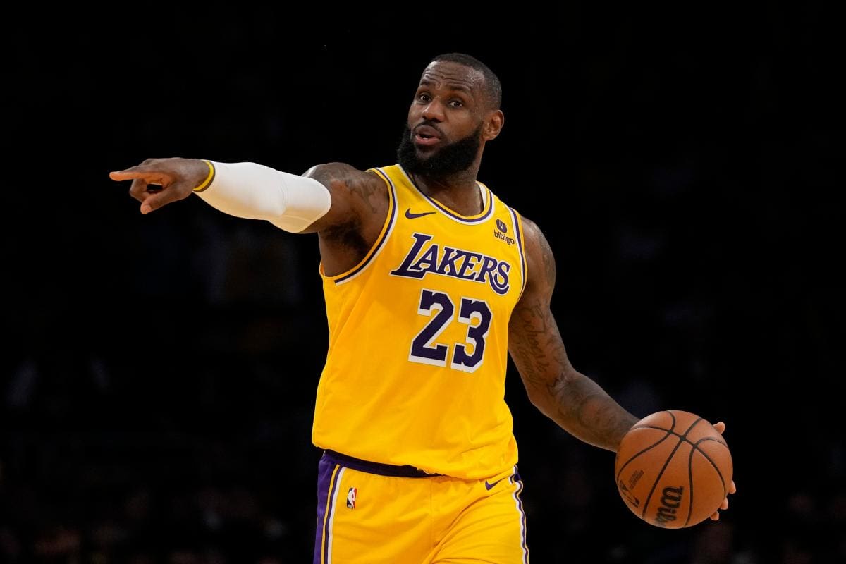 NBA: LeBron James cumple 39 años y se nota intacto