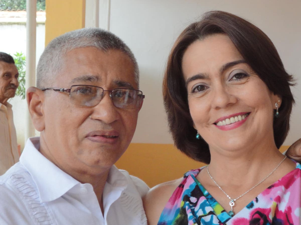 Los esposos Emiro Del Valle y Lía Rivera vivía en El Carmen de Bolívar. Él era el médico del pueblo.