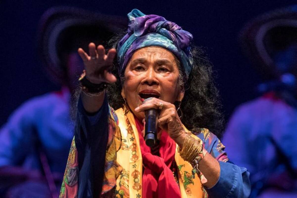 Totó la Composina durante el concierto ofrecido esta noche en el Auditorio del Batel, en el marco de la XXIV edición del Festival La Mar de Músicas. EFE