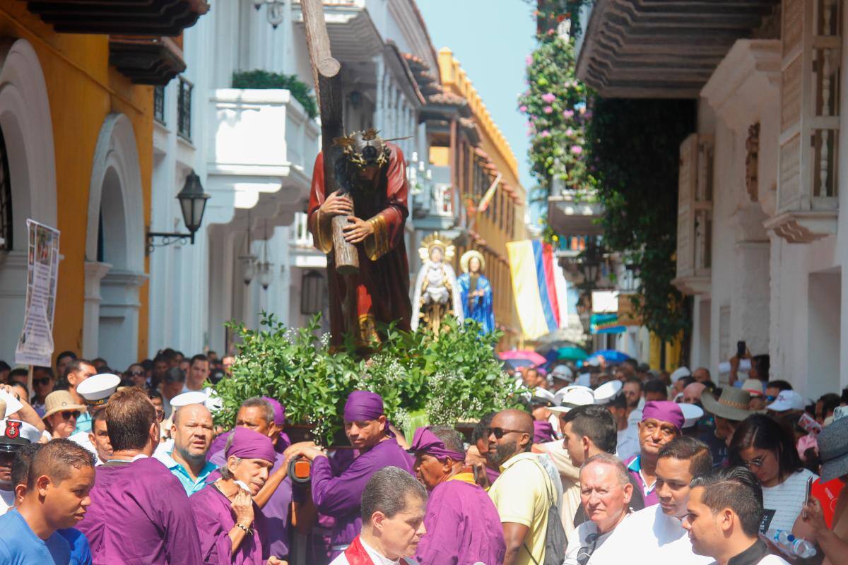 La programación religiosa atrajo a miles de visitantes. //Archivo