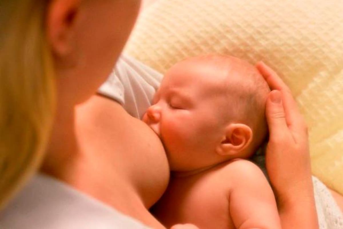 El parto vaginal y la lactancia materna reducen el riesgo de enfermedades en niños