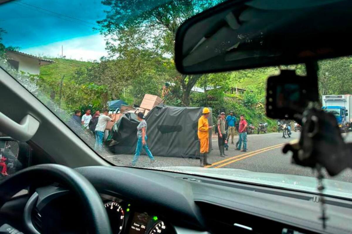 Hipótesis del accidente que dejó 2 niños muertos en la vía Medellín-Bogotá