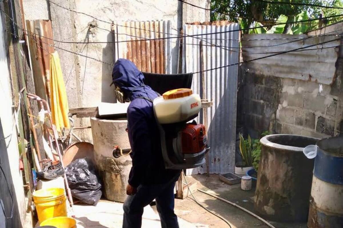 Investigan muerte de dos menores por posible dengue
