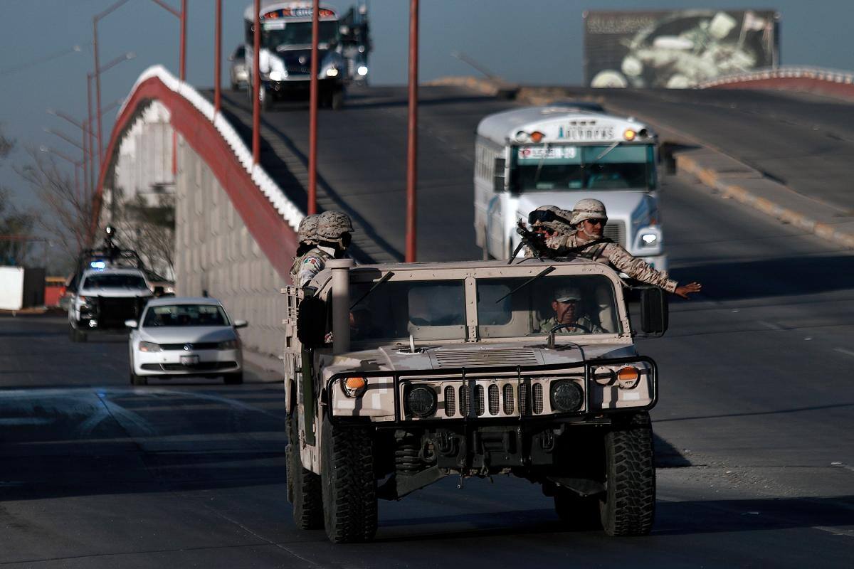Hallan 8 muertos con signos de tortura y un narcomensaje en México