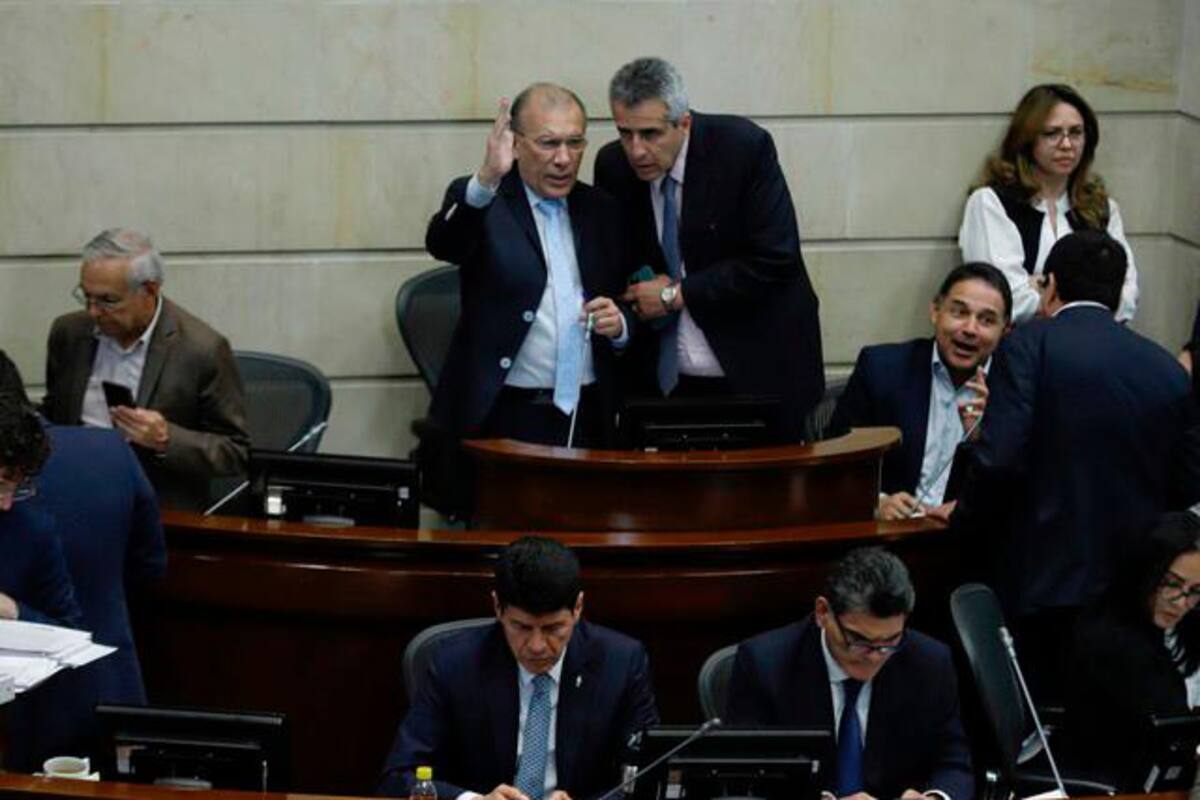 Antes de terminar abril el Senado votaría corrección del Plan de Desarrollo