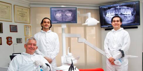 Salvador Insignares y su experiencia, el mejor respaldo en odontología
