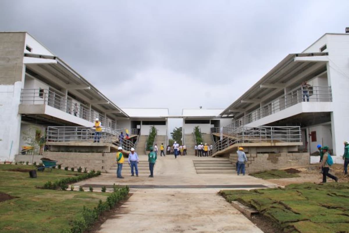 En la reconstrucción y dotación de la Institución Educativa de Ballestas se invirtieron unos $5 mil millones. Zenia Valdelamar/ El Universal
