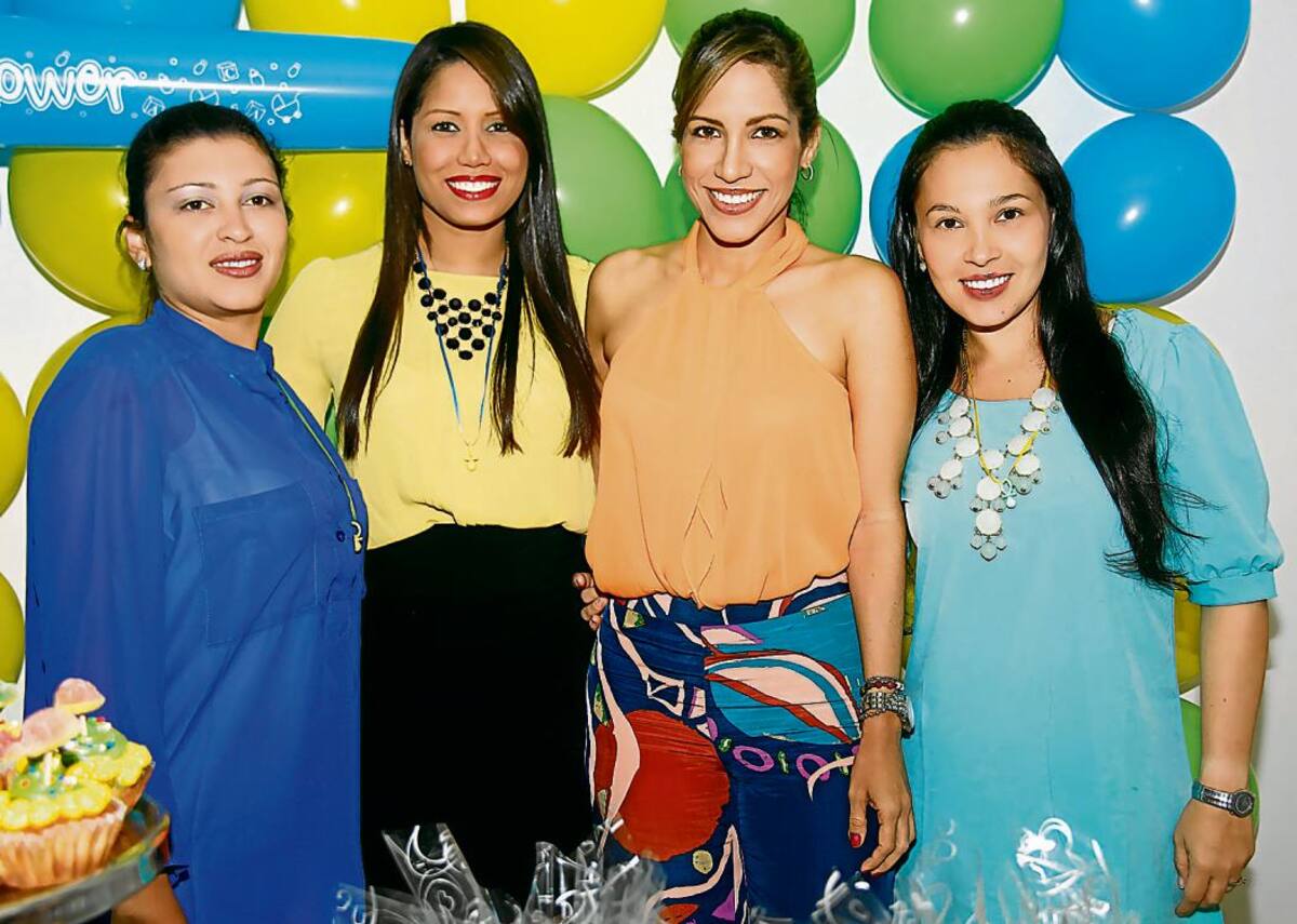 Melissa Polo, Pilar Serrano, Norah Serrano y Diana Escudero.