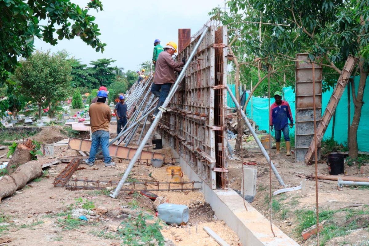 Control Urbano selló esta obra ‘irregular’ en cementerio de Cartagena