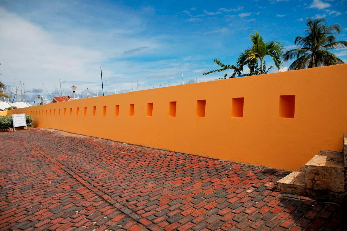 Club de Pesca tendrá que restaurar muralla antes del 29 de octubre