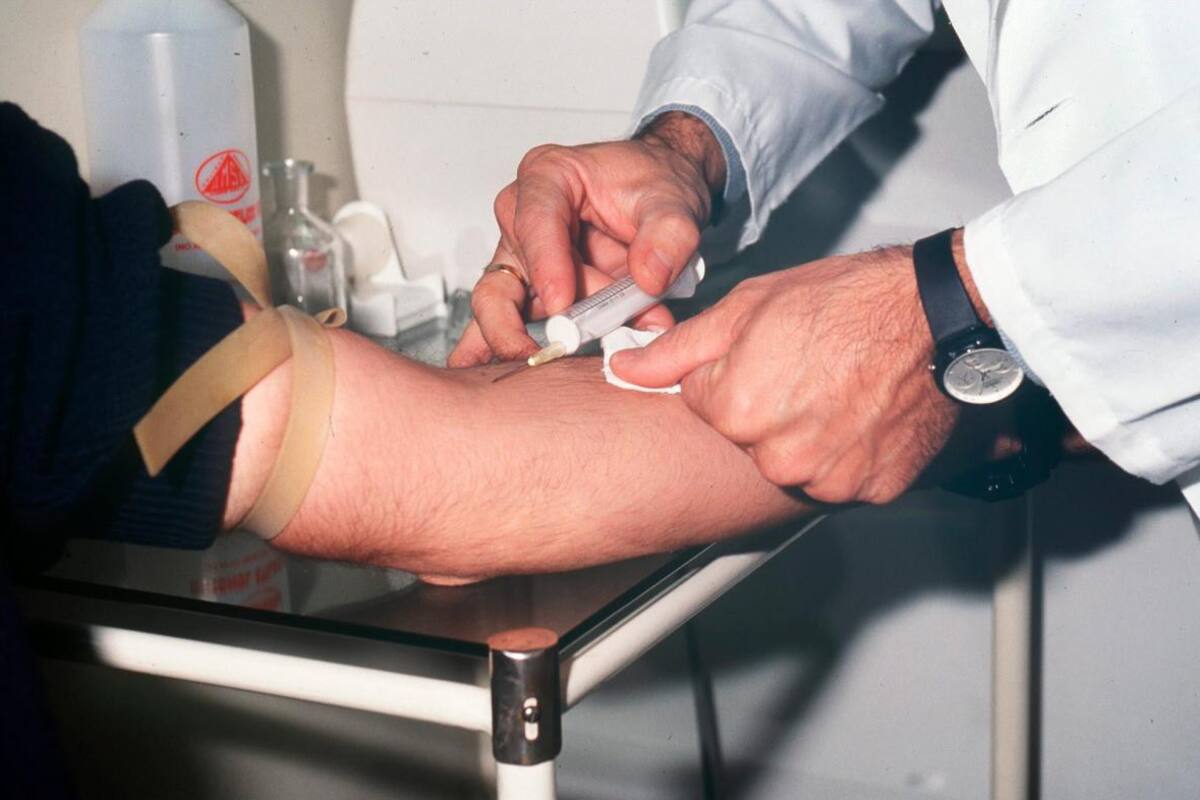 Por $800 mil: análisis de sangre detectaría el cáncer en sus fases iniciales