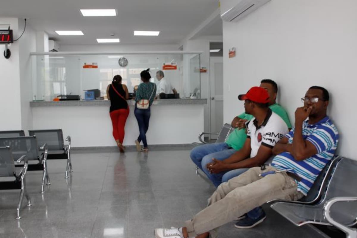 Desde tempranas horas de este jueves la comunidad fue atendida en el renovado puesto de salud. Oscar Diaz/ El Universal
