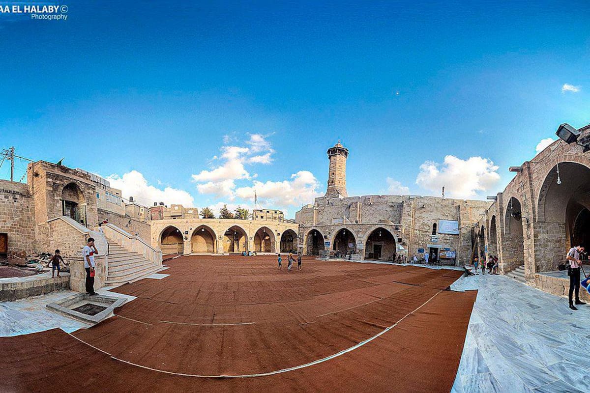 Bombardeos destruyen la Gran Mezquita de Gaza, su templo musulmán más antiguo