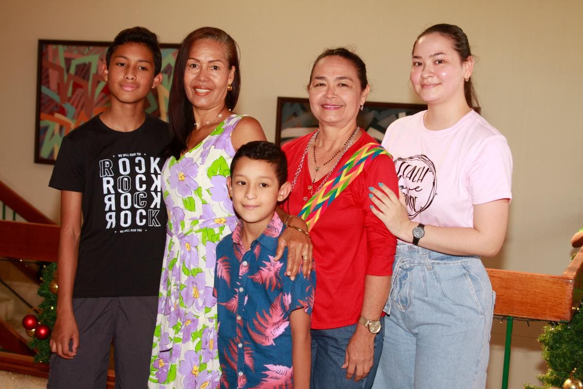 Daniel Felipe Cely, Betis Ortega Barroso, Ruth Aguas Álvarez, Beatriz Suárez Aguas y David Santiago Cely.
