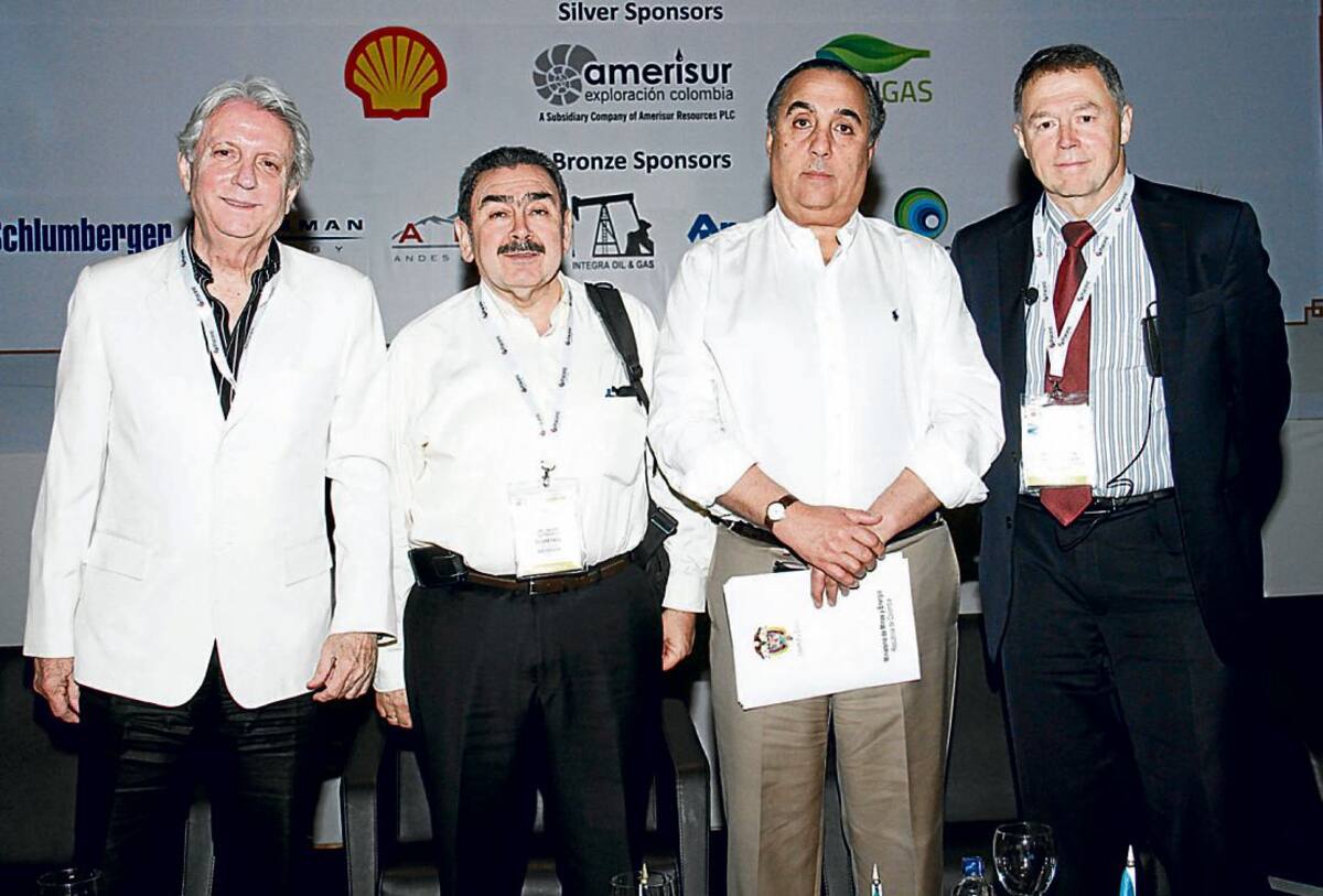 Aparecen: Luis Giusti, Javier Gutiérrez, presidente de Ecopetrol; Federico Renjifo Vélez, ministro de Minas y Energía y Richard Jones. FOTOS MARUJA PARRA/EL UNIVERSAL/