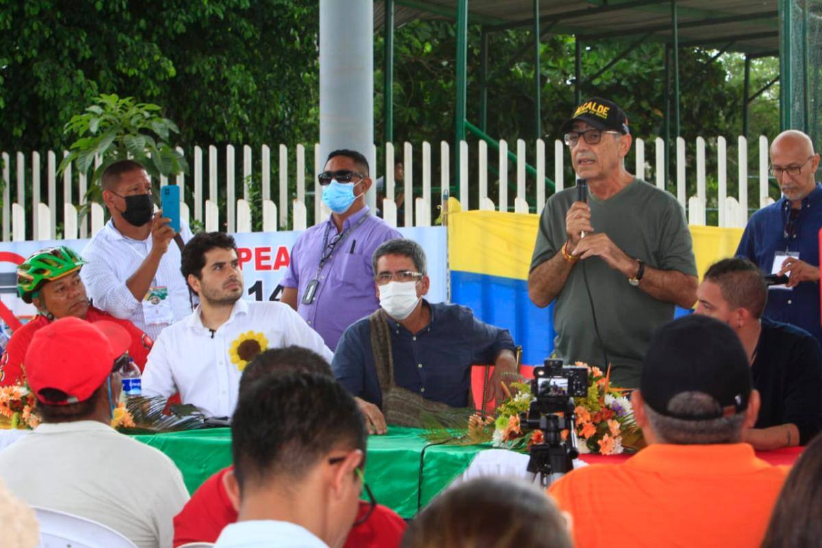 “Se han convertido en un atracadero”: la acérrima lucha contra los peajes en el país