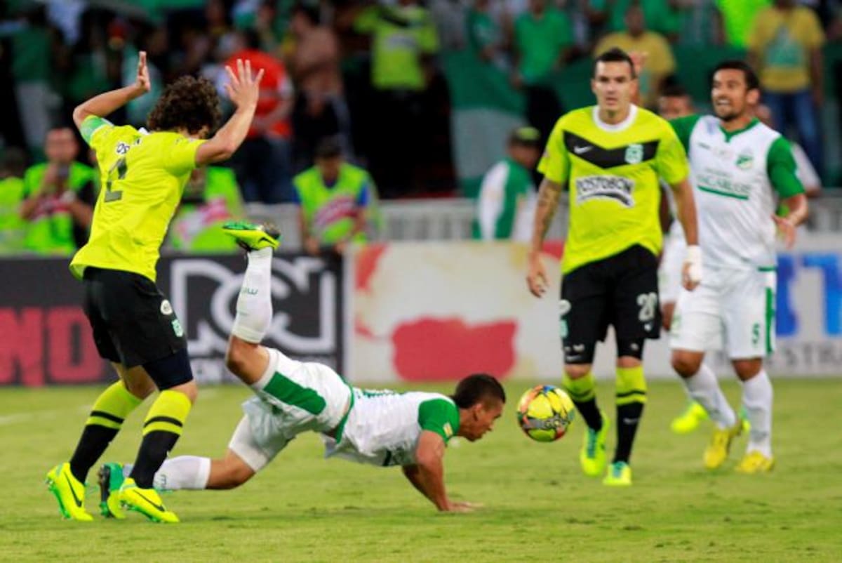 Deportivo Cali y Atlético Nacional disputan el primer juego de la final de la Superliga. COLPRENSA