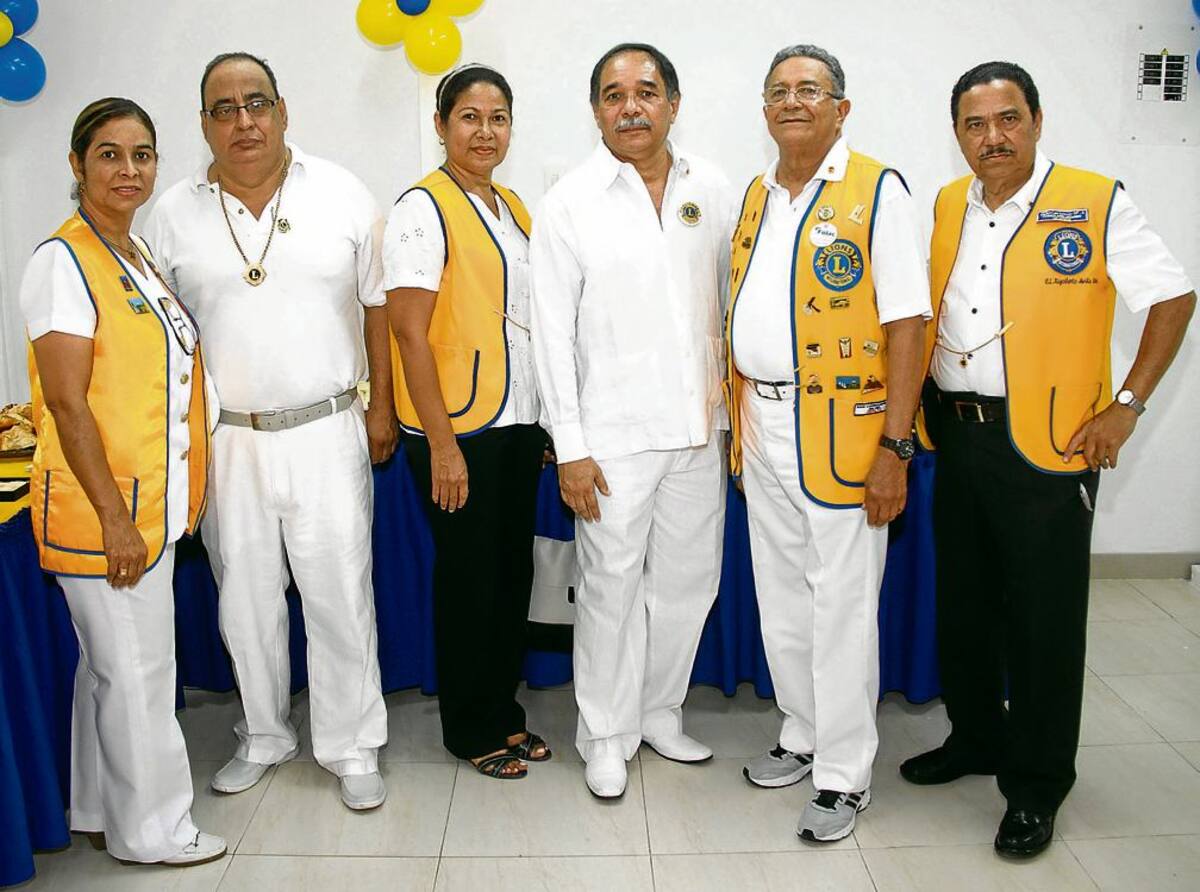 Esperanza de Pomares, Miguel Fuentes, Marilis de Restrepo, Manuel Berrío, Gilberto Orozco y Rigoberto Ávila.