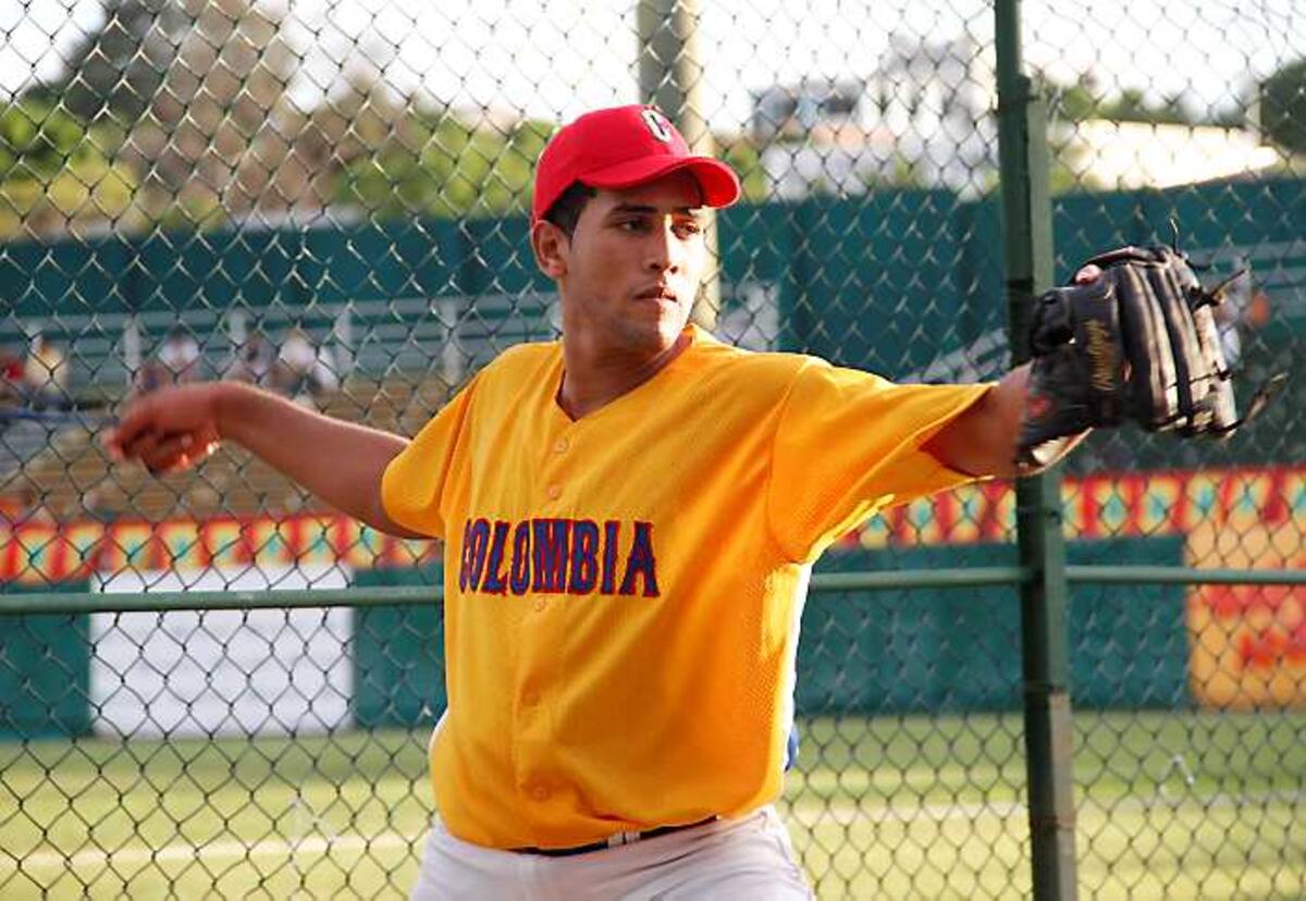 Yeizer Marrugo, de 17 años, dejó de ser outfielder para convertirse luego en lanzador por su potente brazo. Óscar Díaz Acosta-El Universal