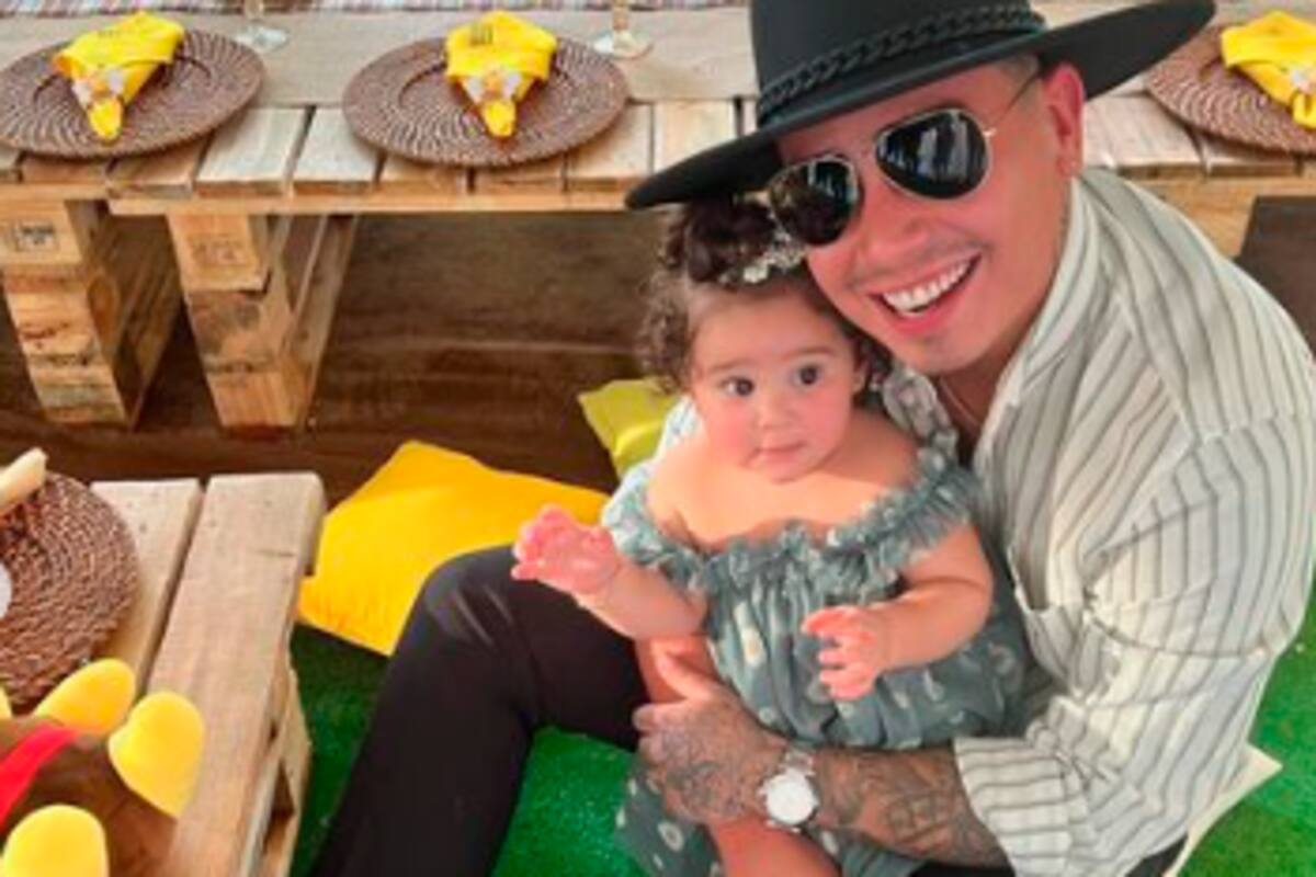 Hija de Valdiri corre feliz a los brazos de Saruma, frente a Lowe León
