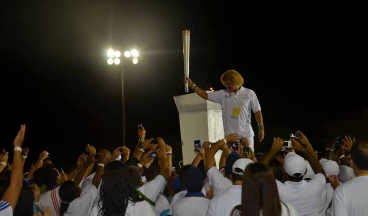 Con la antorcha olímpica se prendieron los Juegos Nacionales Intercajas de Colombia que organiza la Caja de Compensación de Córdoba. EL UNIVERSAL