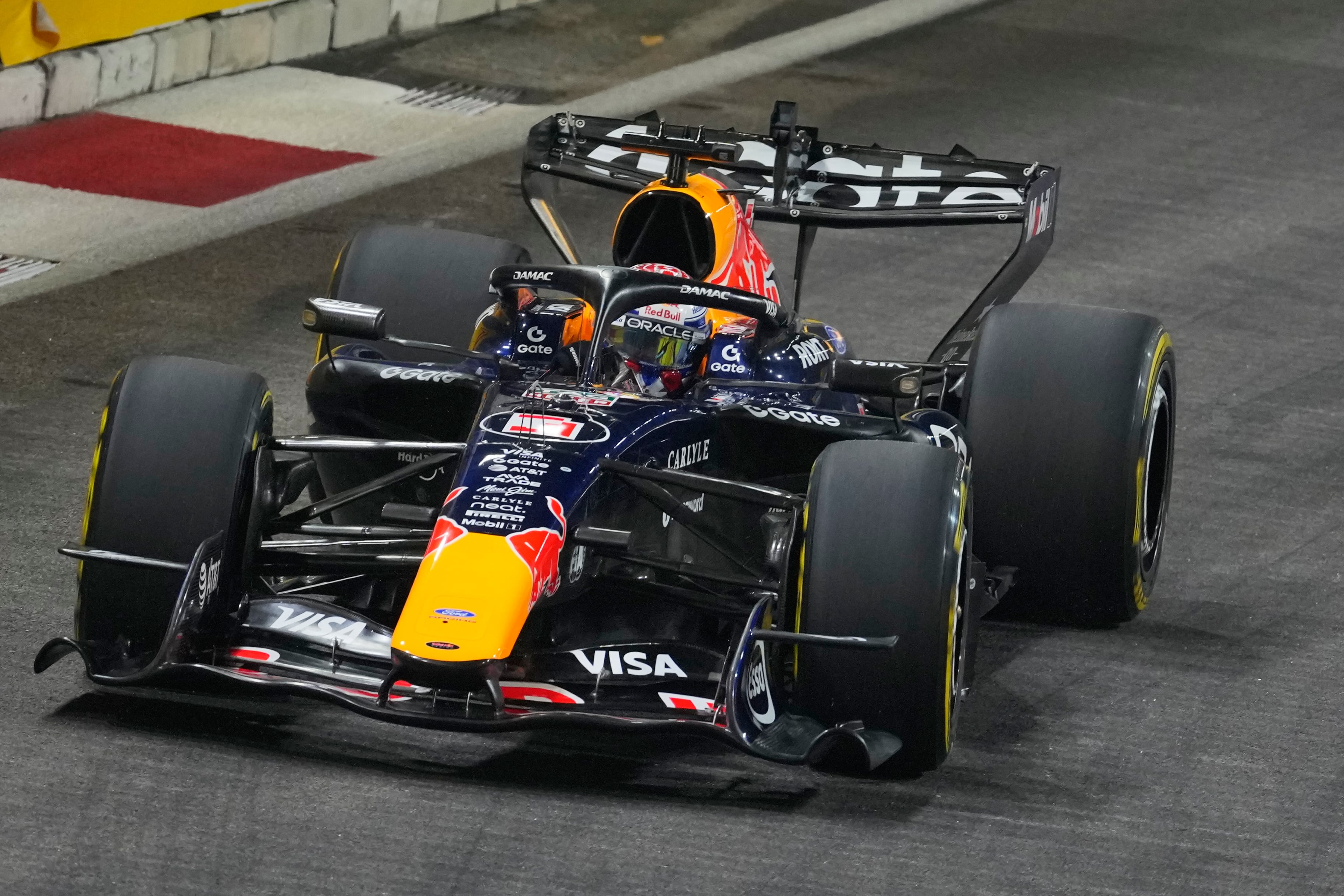 Verstappen gana el Gran Premio de Singapur de F1 tras dominar sprint y clasificación