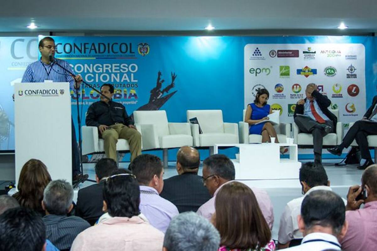 Congreso de Diputados en Medellín. COLPRENSA
