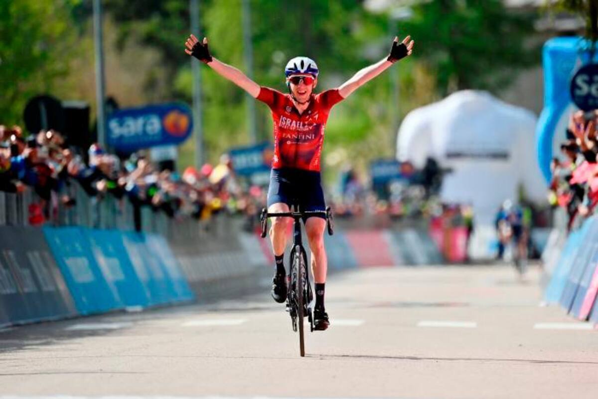 Daniel Martin gana la etapa 17 del Giro de Italia