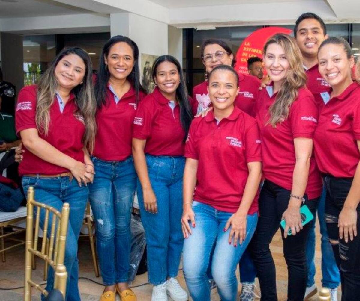 Leidys Rivero, Sorelly Torres, Sandra Méndez, Rosario Meléndez, Tayrina Atencio e Ivonne Salamanca, Javier Ramos y Tatiana Rodríguez.