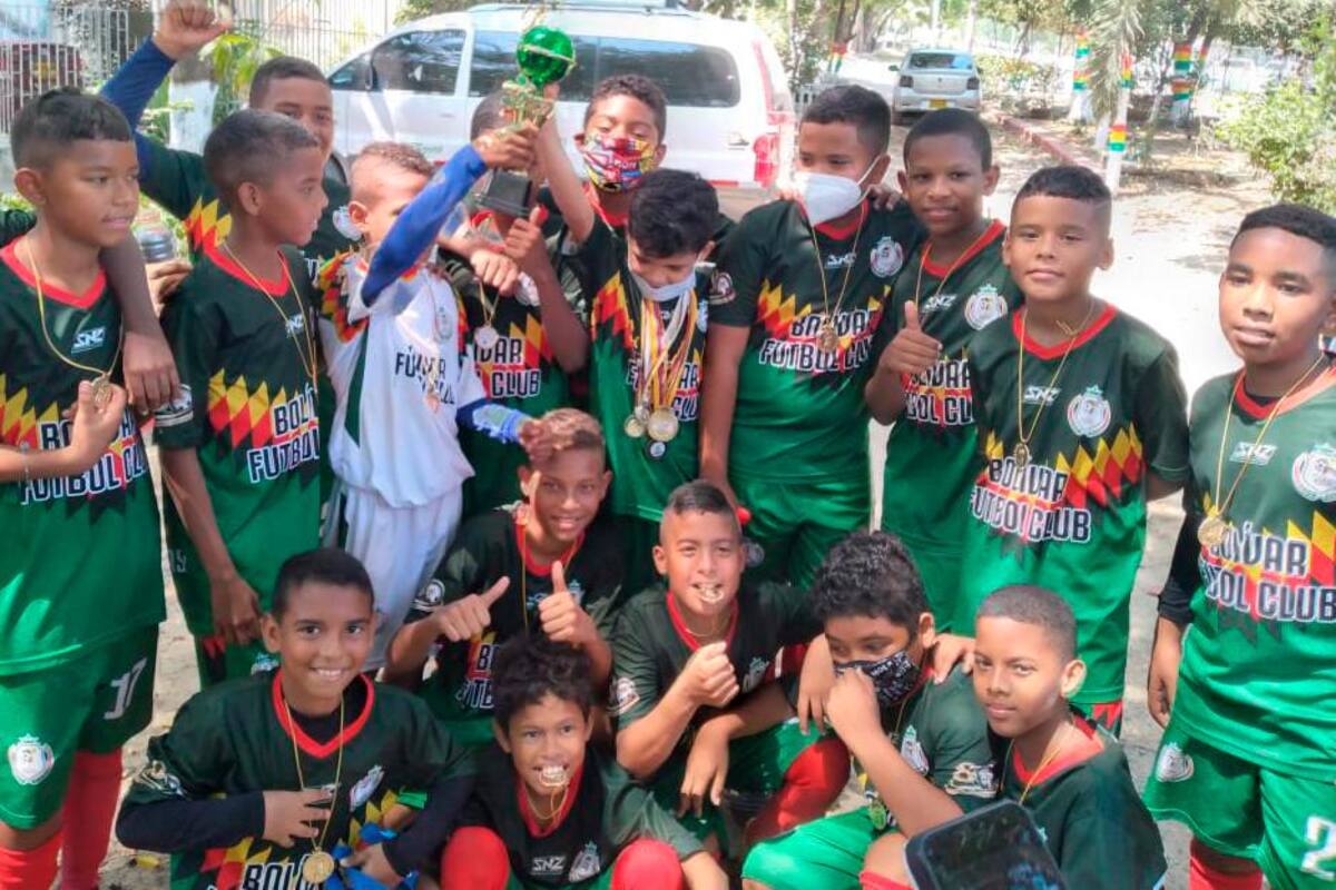 Bolívar Fútbol Club, una escuela que sueña en grande