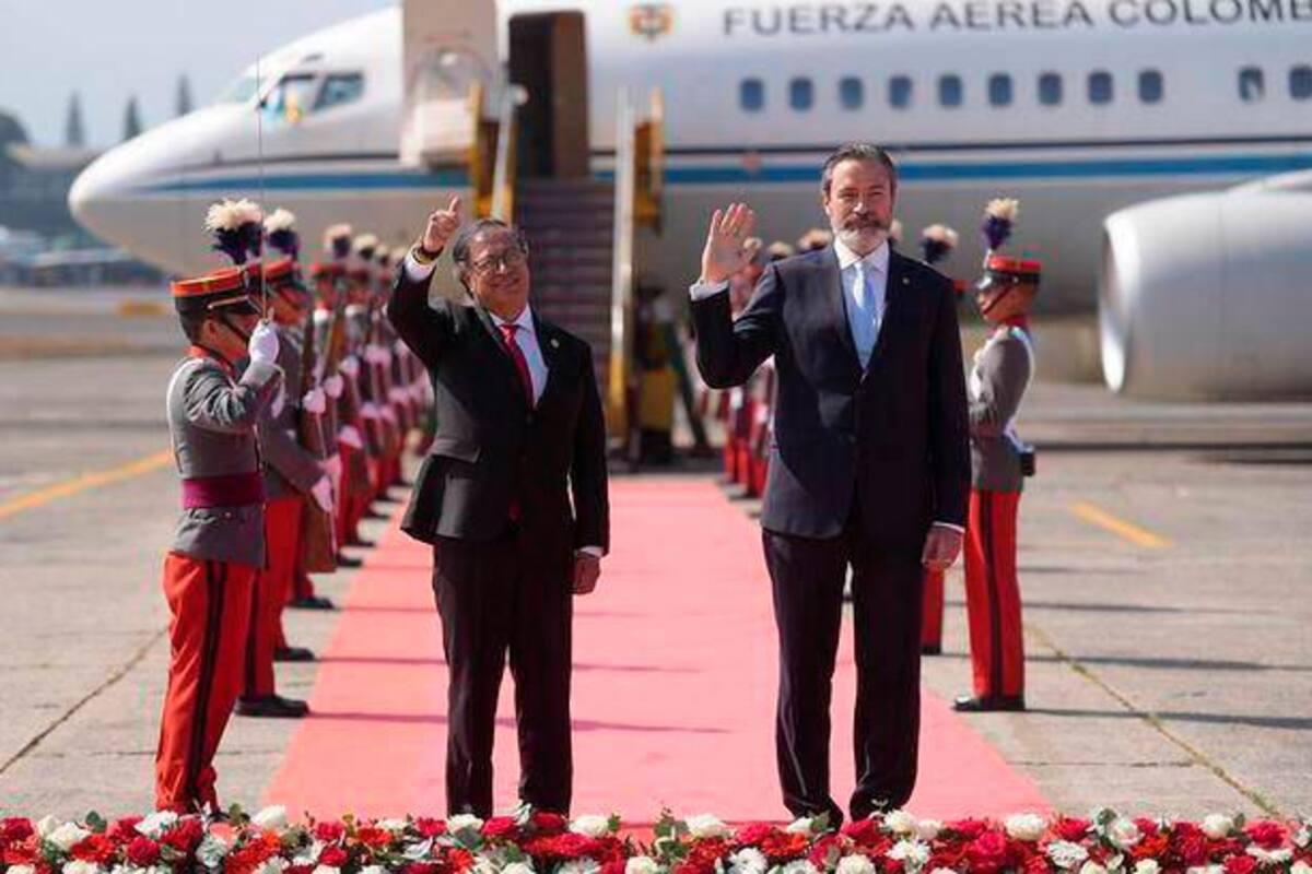 “Congreso no permite la posesión”: Petro acompaña a Arévalo en Guatemala