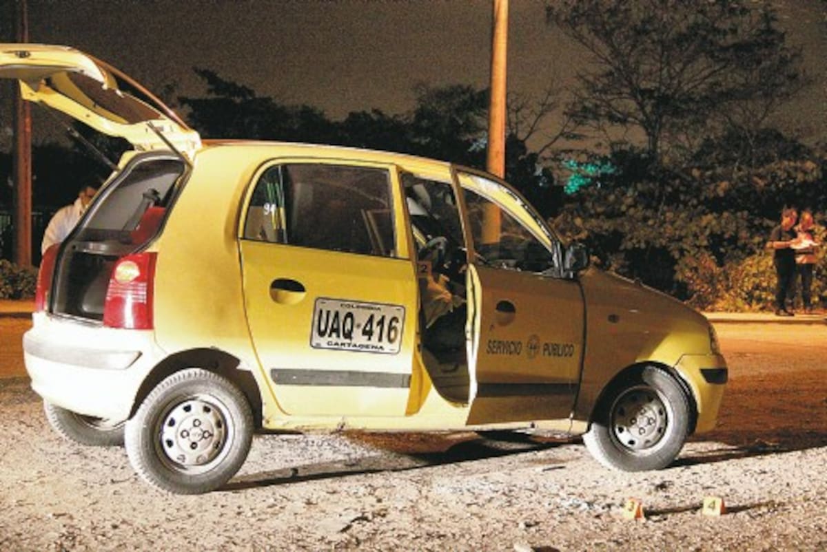 El crimen de Omar Julio Martínez ocurrió el miércoles, a las 9 de la noche, frente al Motel El Castillo, a un lado de la Carretera La Cordialidad. Luís Eduardo Aparicio, El Universal